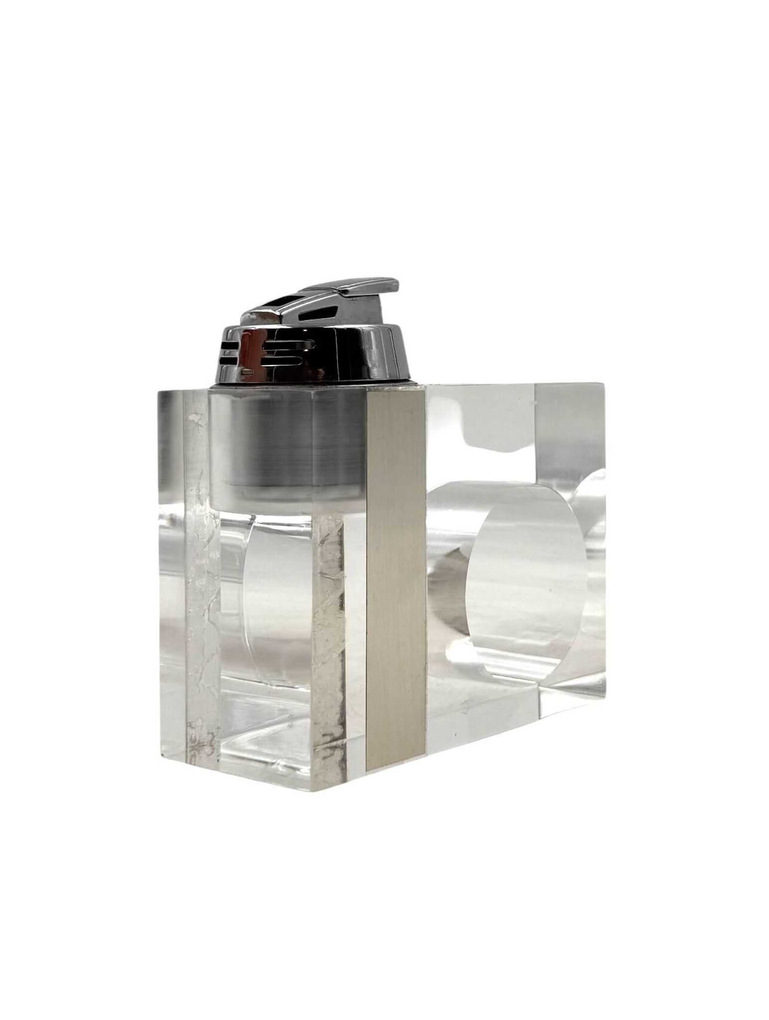 Briquet de table en lucite transparent de l'ère spatiale, Italie des années 1970