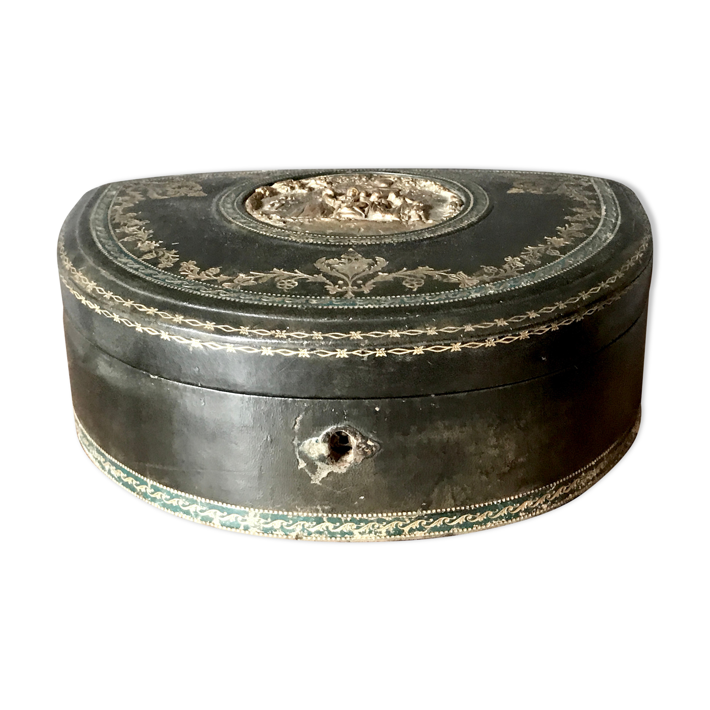 Old large leather jewelry box with a central medallion, XIX century, Napoleon III