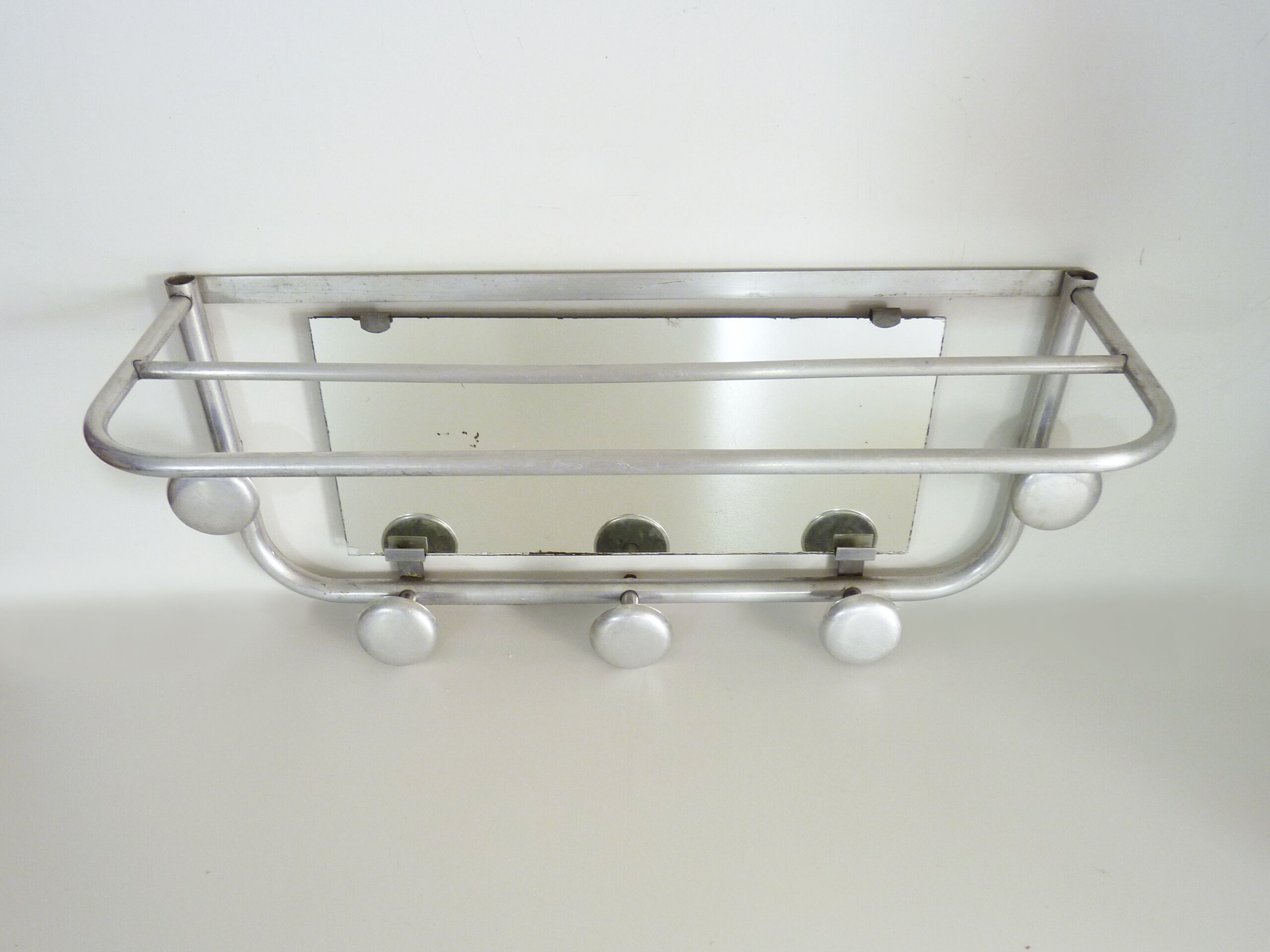 Old aluminum coat holder with mirror, 5 patères and a hat holder. Year 50