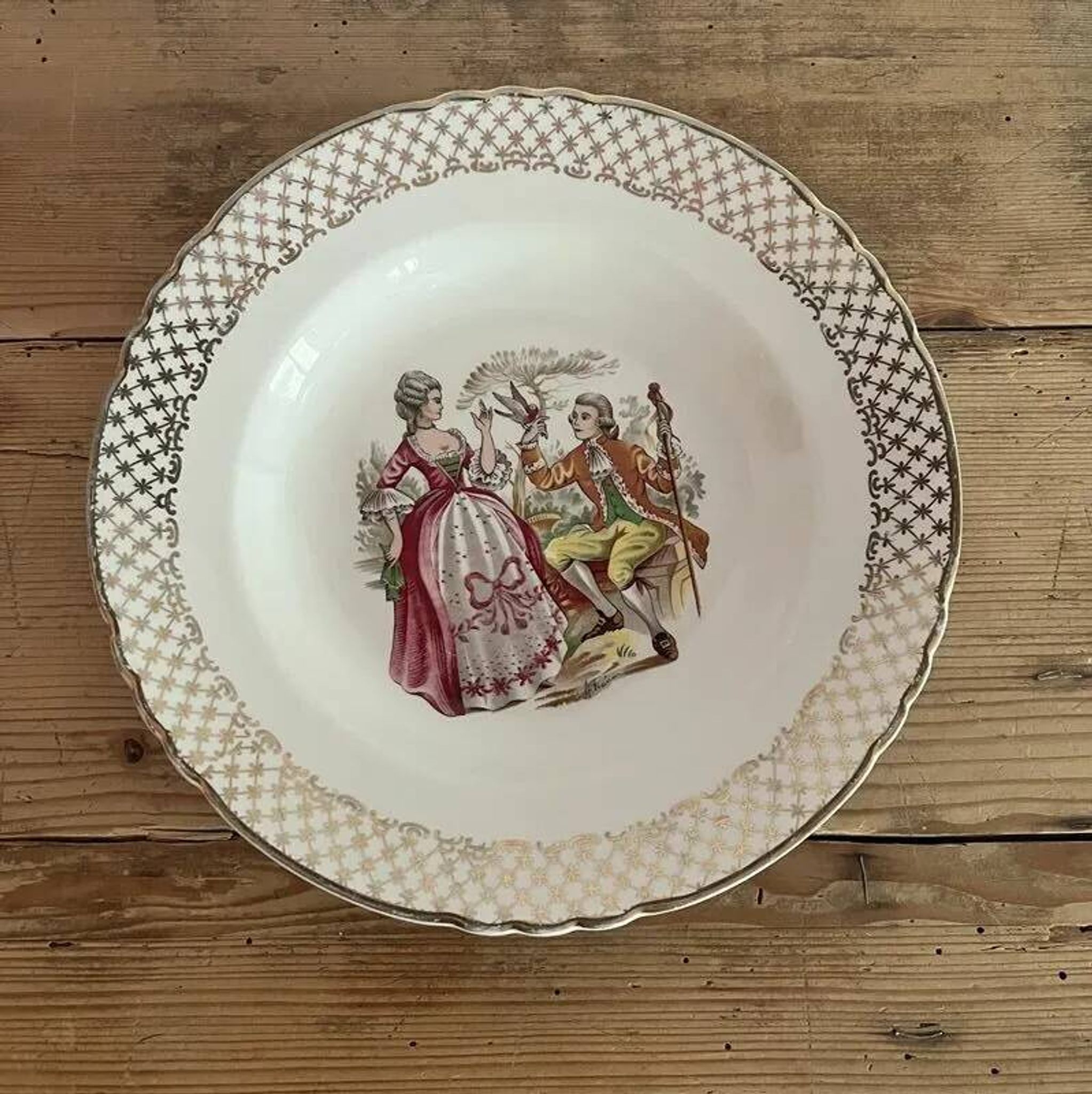 Assiettes creuses anciennes