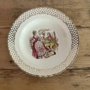 Assiettes creuses anciennes