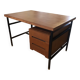 Bureau moderniste années 1960 avec caisson suspendu