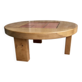 Round coffee table in solid elm and terracotta tiles - tripod - 1970 design