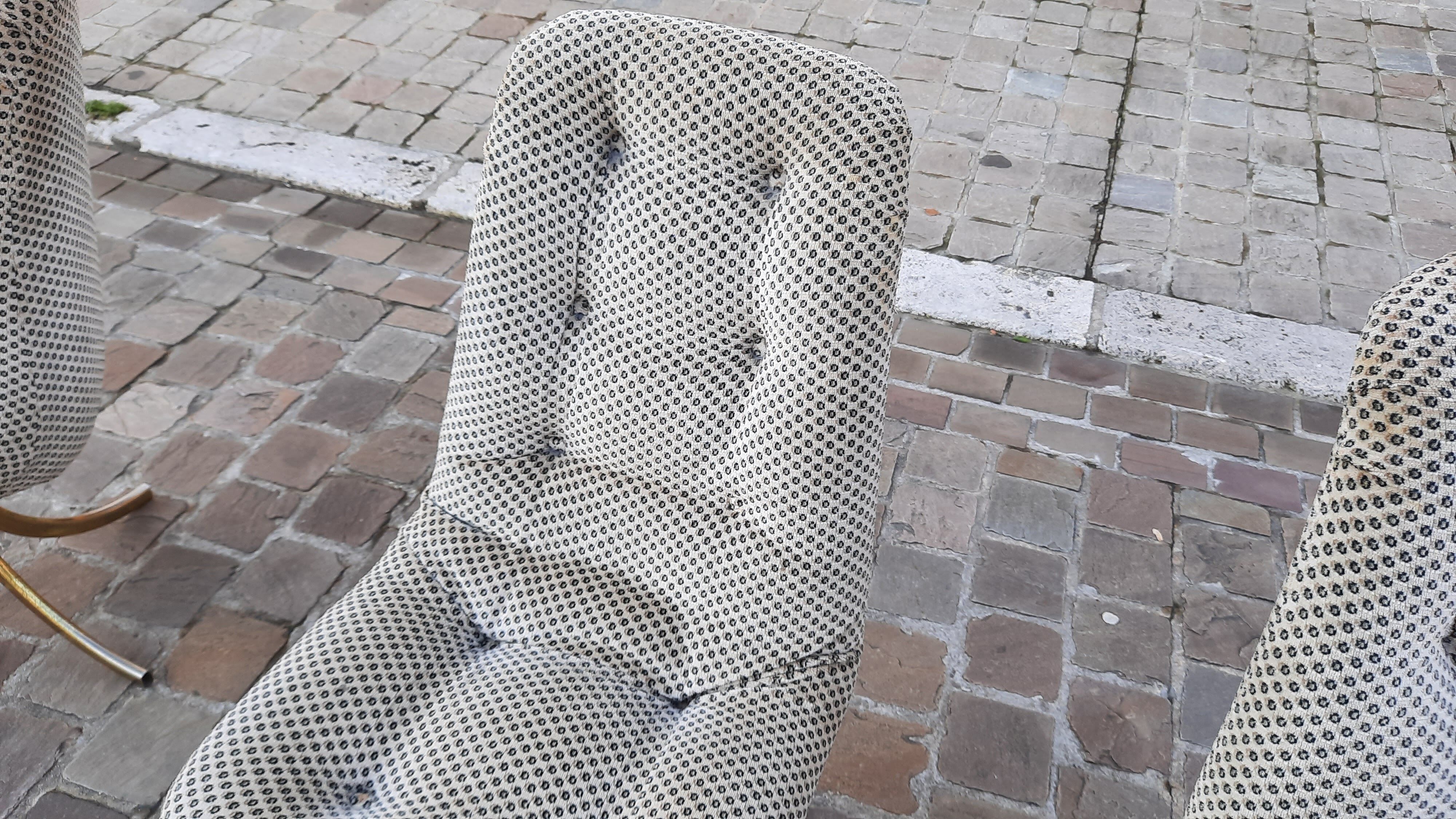 3 rotating vintage armchairs