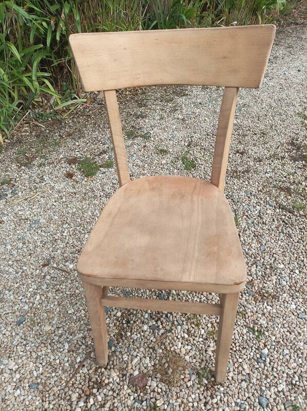 Luterma style air-gummed solid wood bistro chair