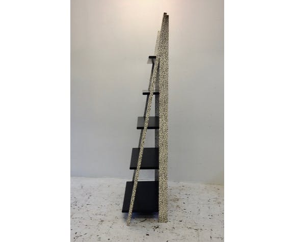 Memphis style bookcase