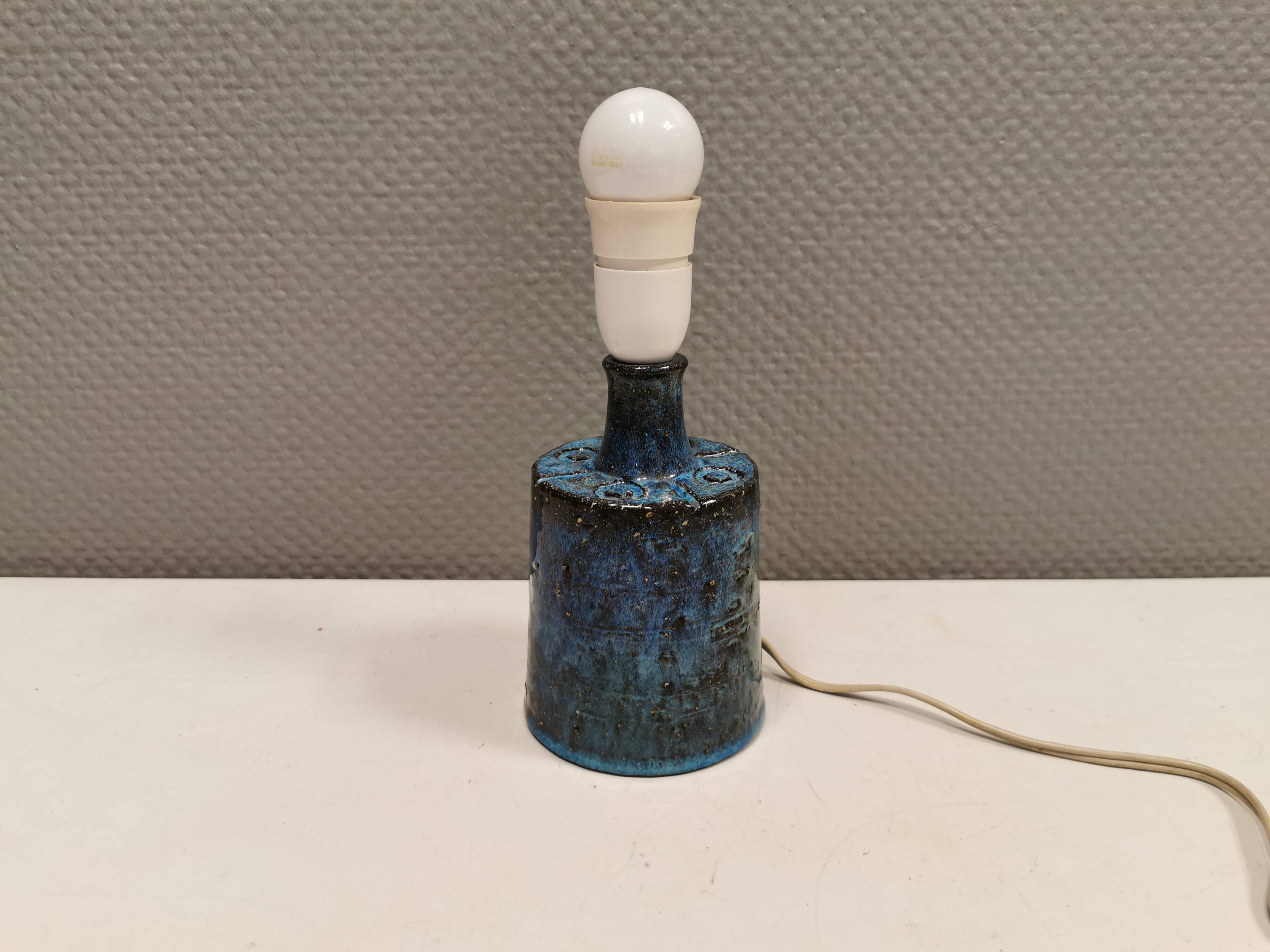 Small table lamp in ceramic, from Danish Sejer Ceramics, estimated 1970s.