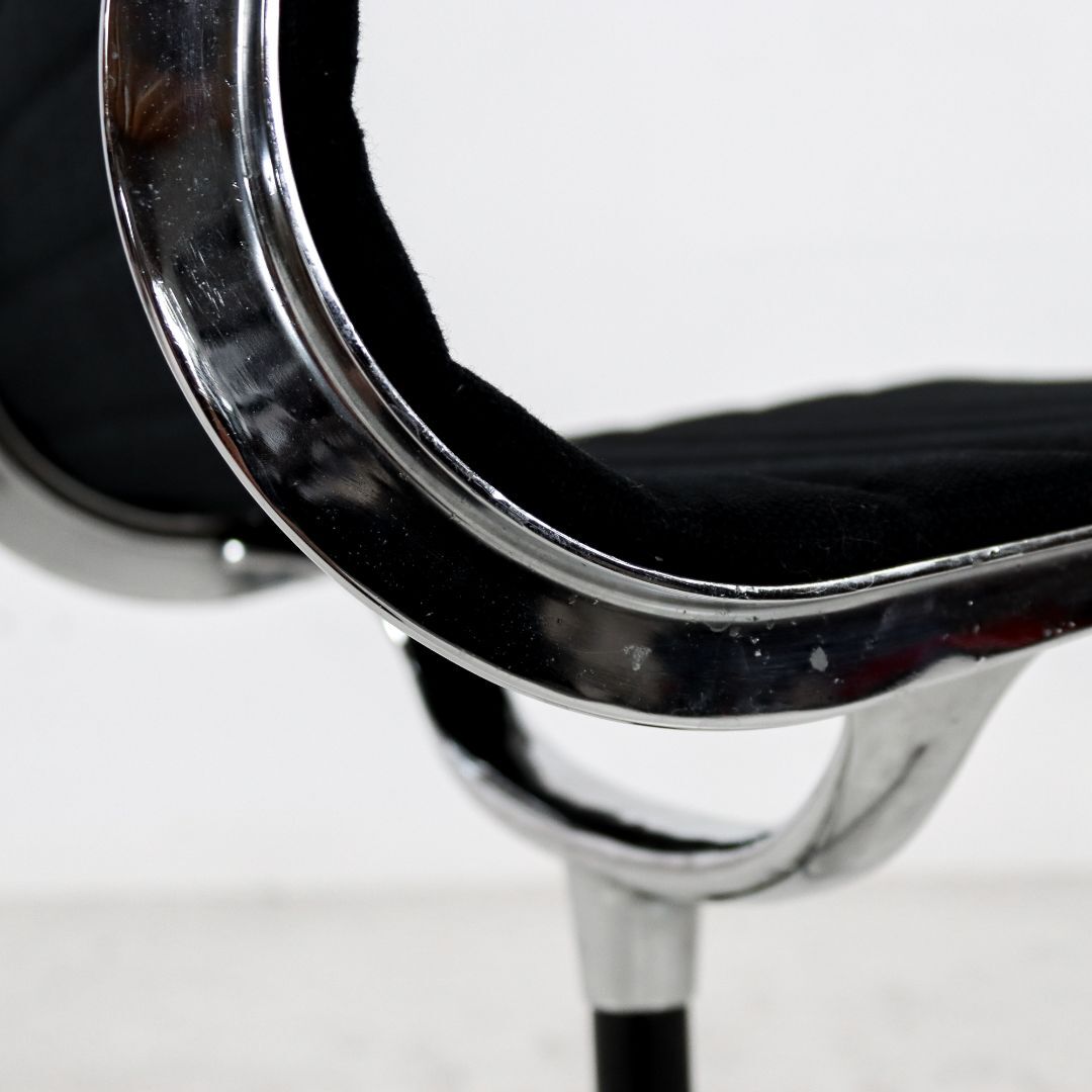 EA105 Alu chair by Charles & Ray Eames for Herman Miller 1970s