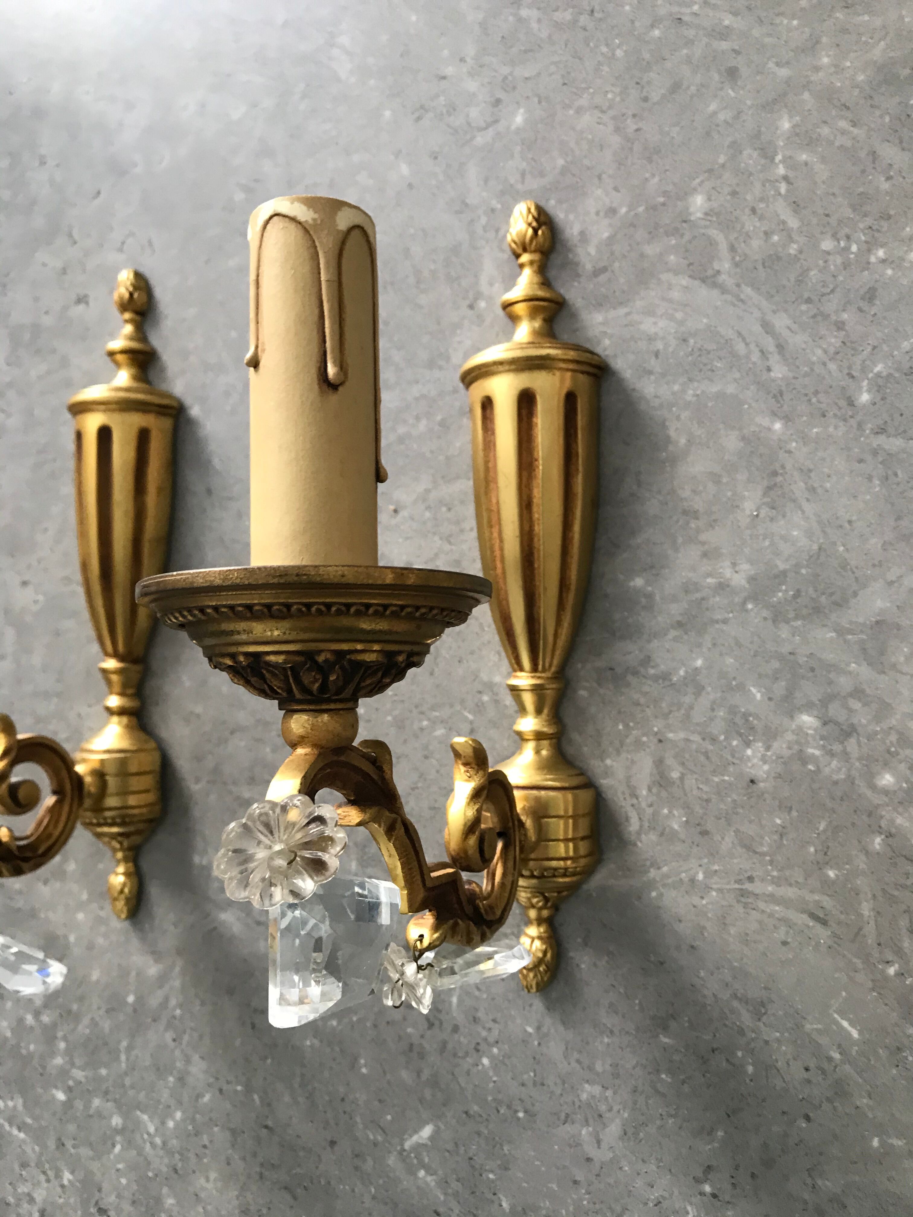 Paire d'applique Louis XVI bronze avec pampilles