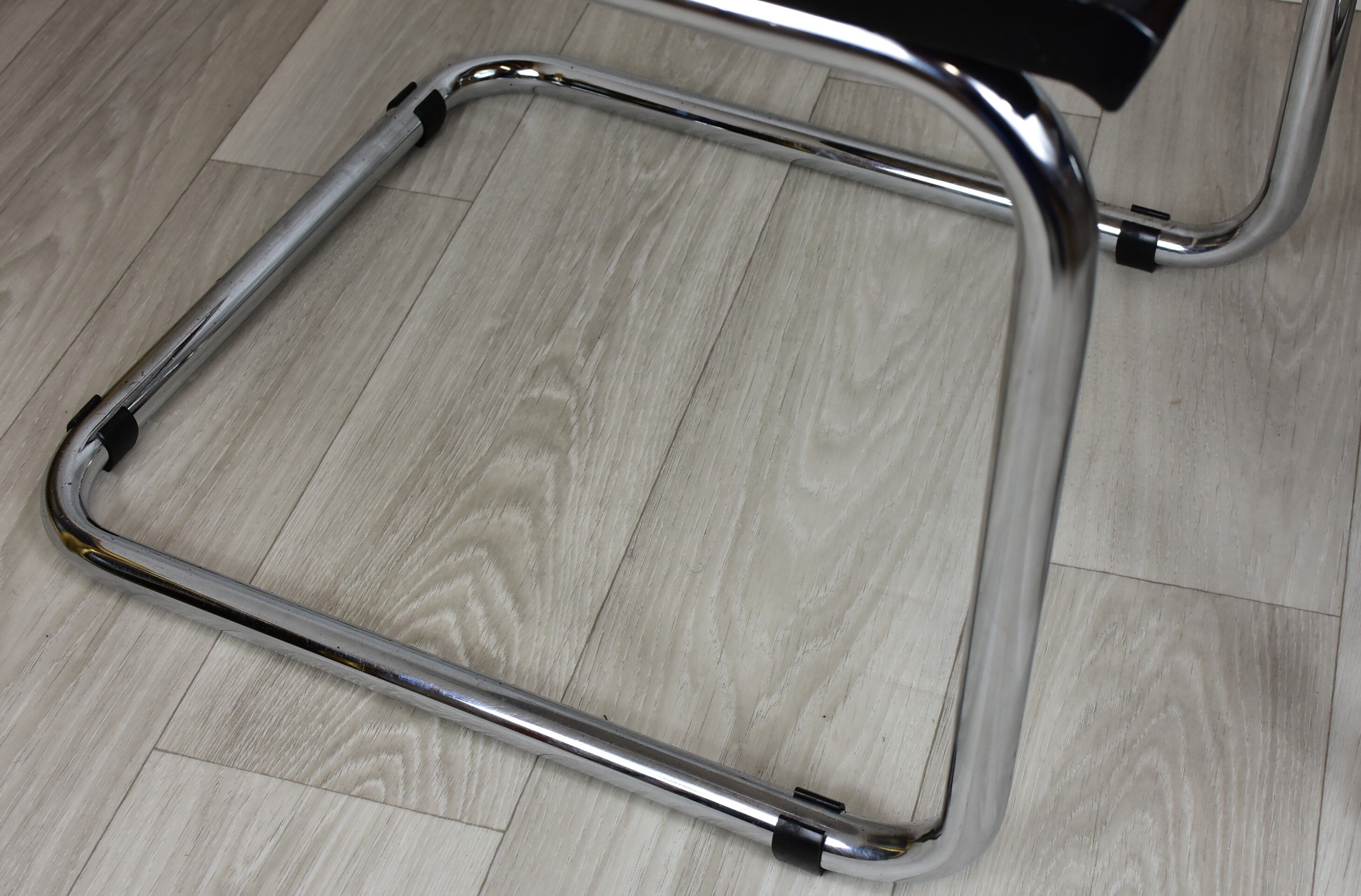 Pair of vintage chairs B32 Marcel Breuer, black