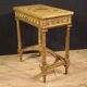 Table d'appoint laquée et dorée française par Sormani dans le style Louis XVI