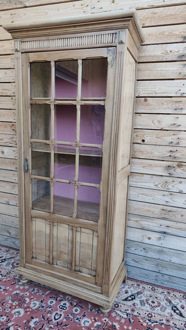 Vitrine parisienne - flamant rose