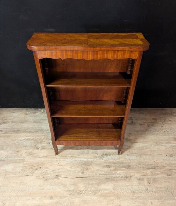 Bibus de style Louis XV en marqueterie