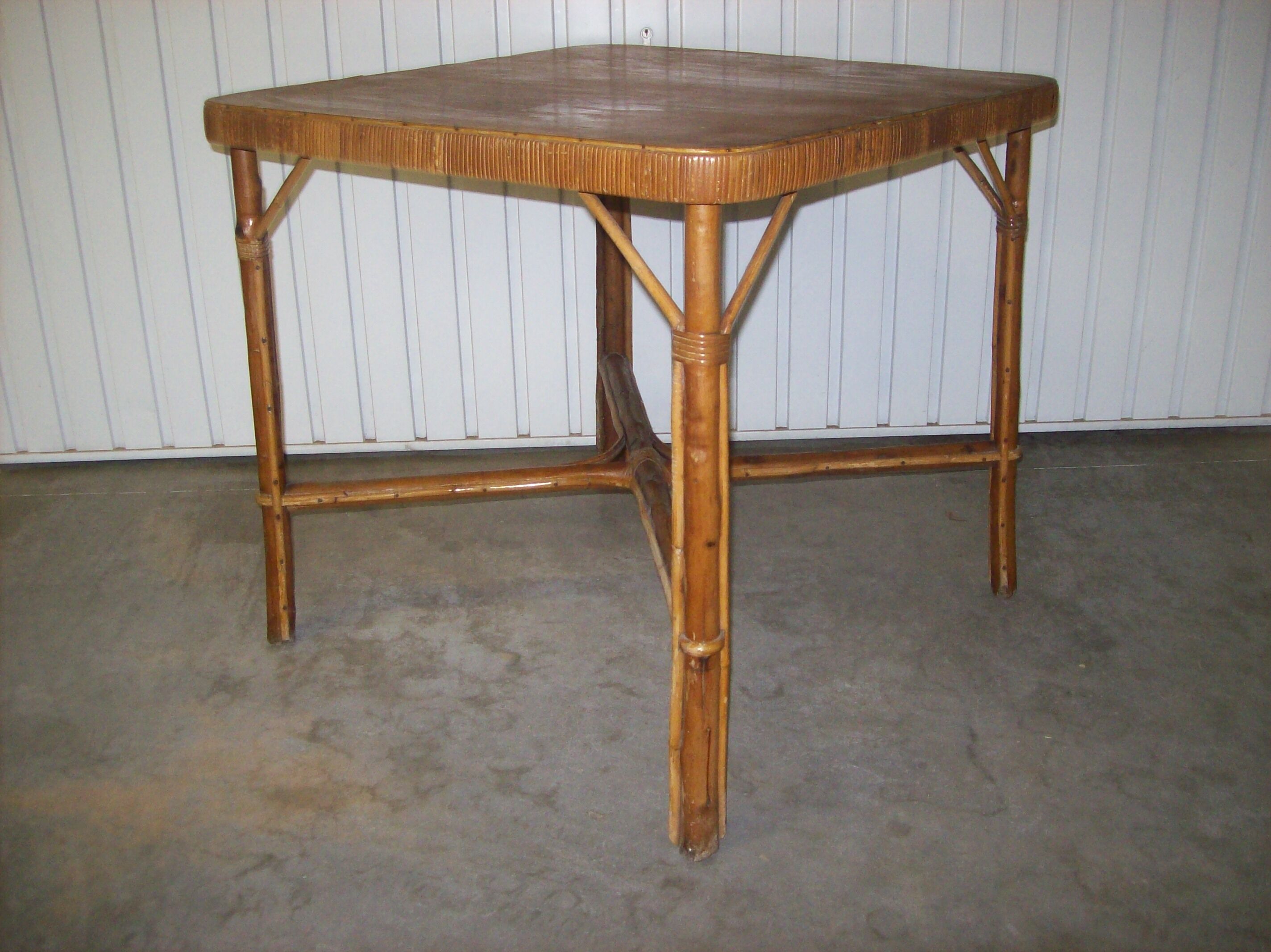 Rattan table