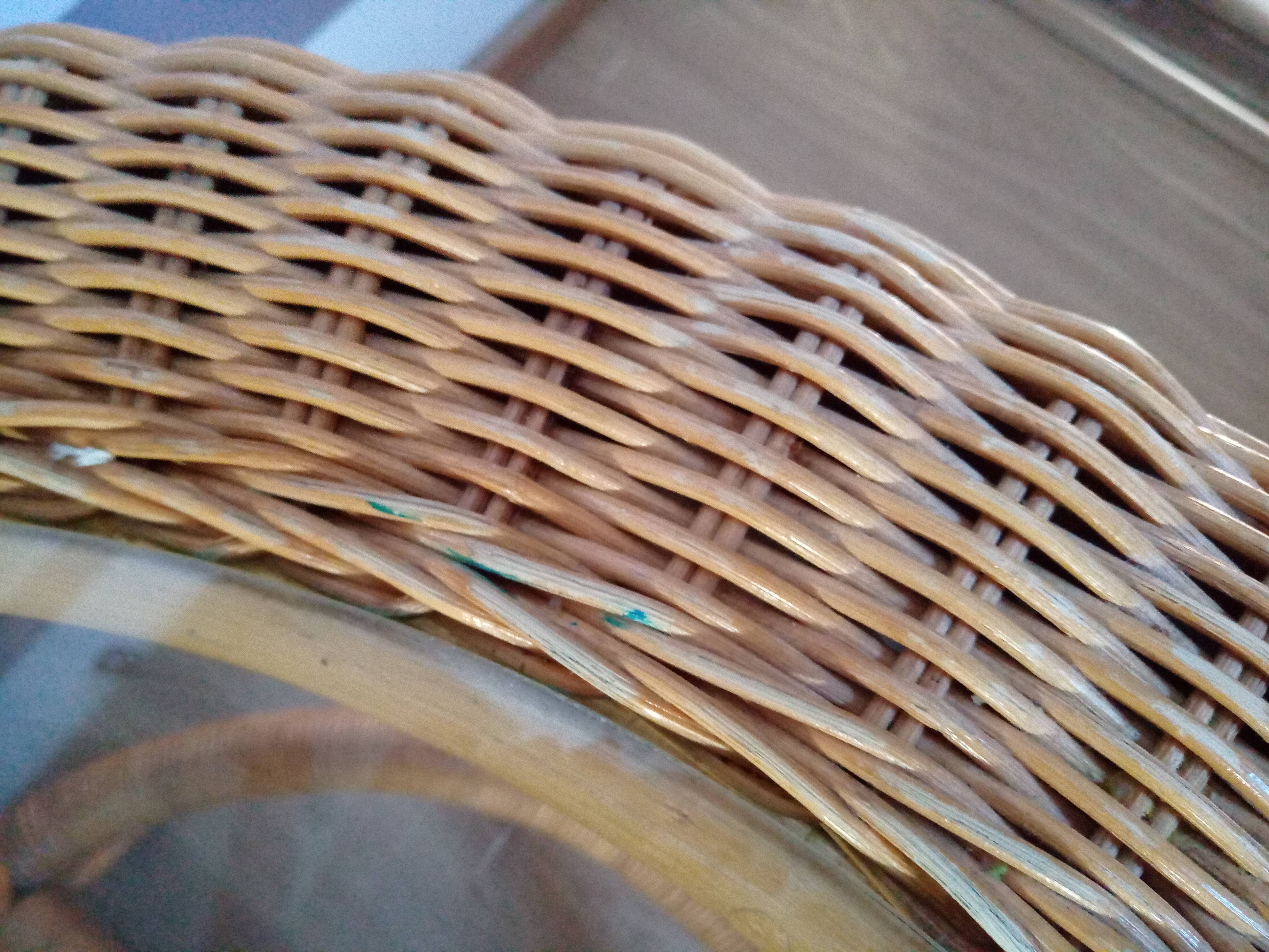 Vintage wicker coffee table and transparent glass tray