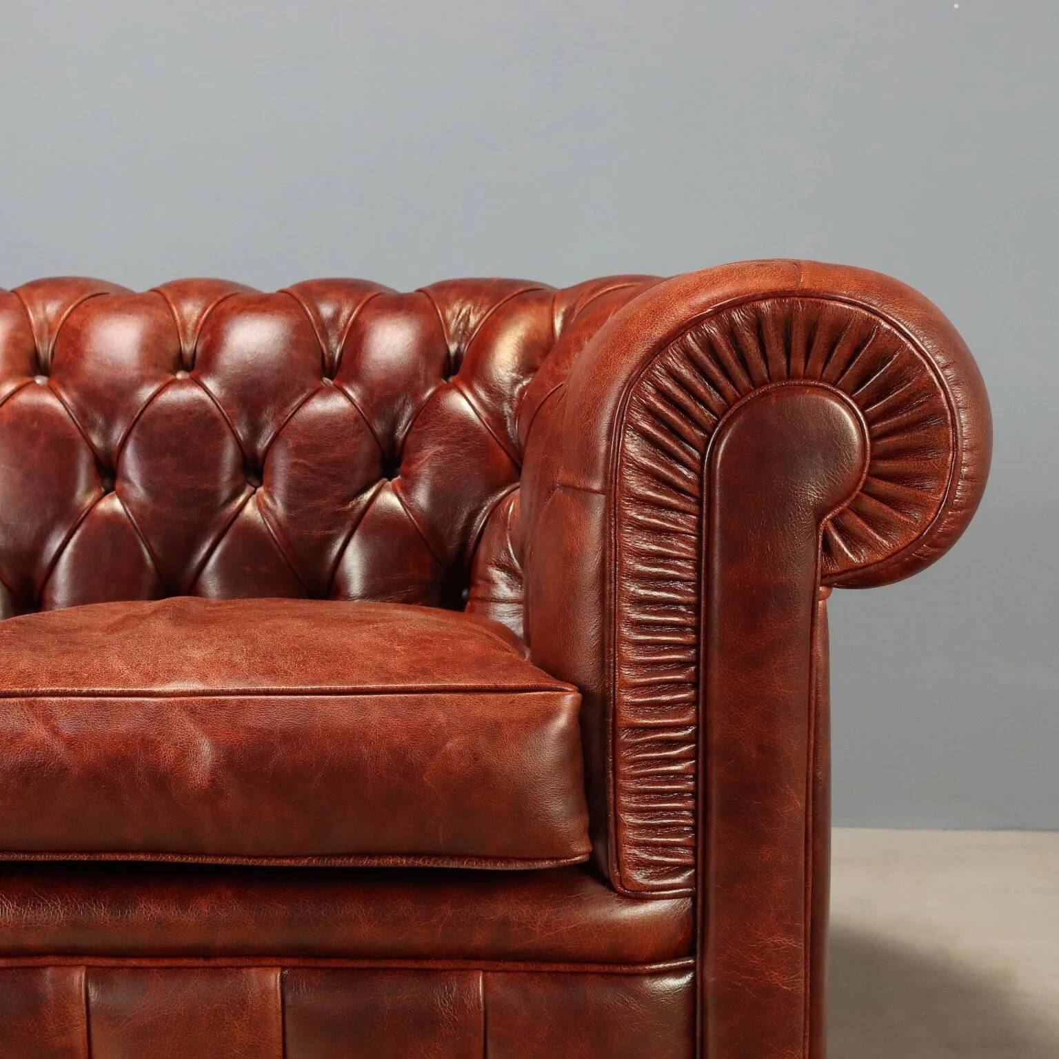 Canapé Chesterfield par la manufacture Santambrogio