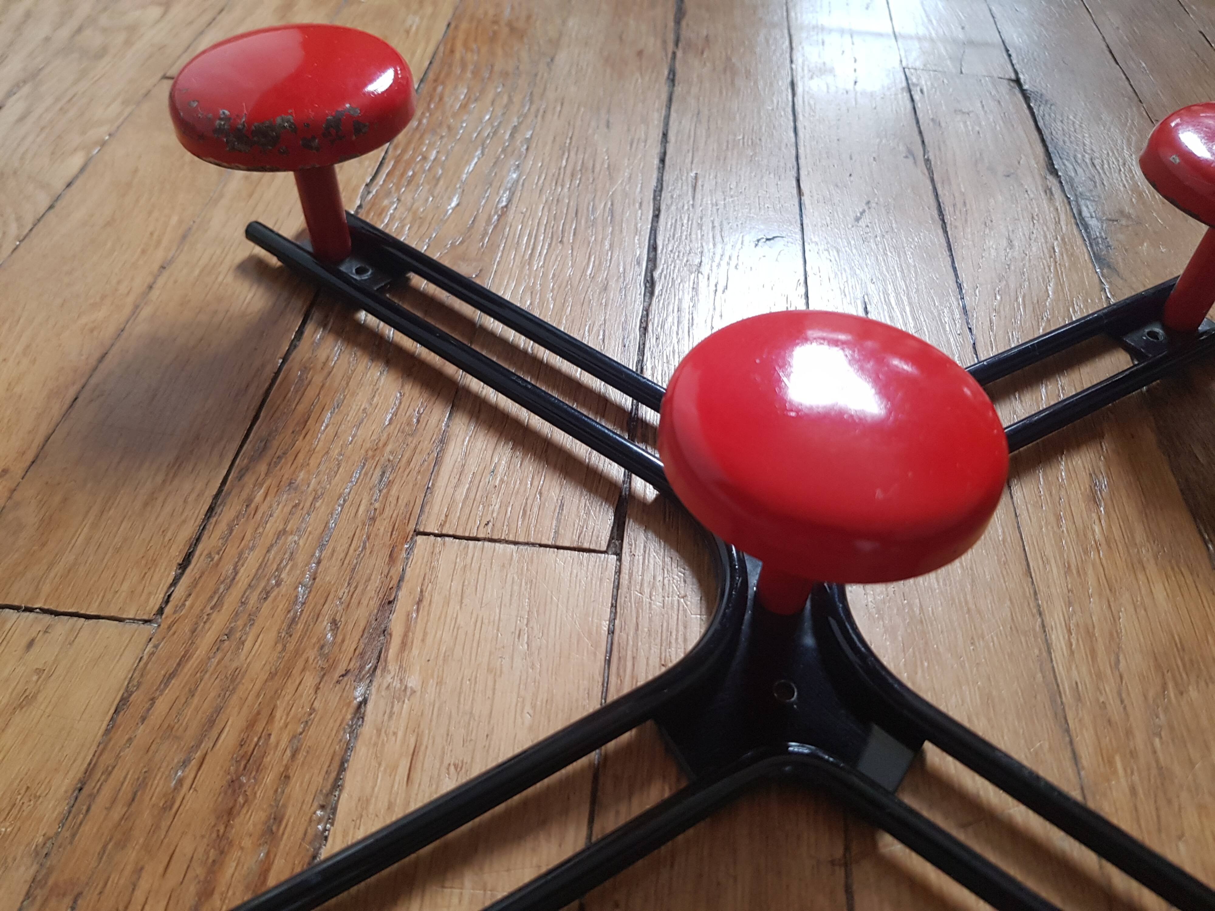 Vintage star wall coat rack