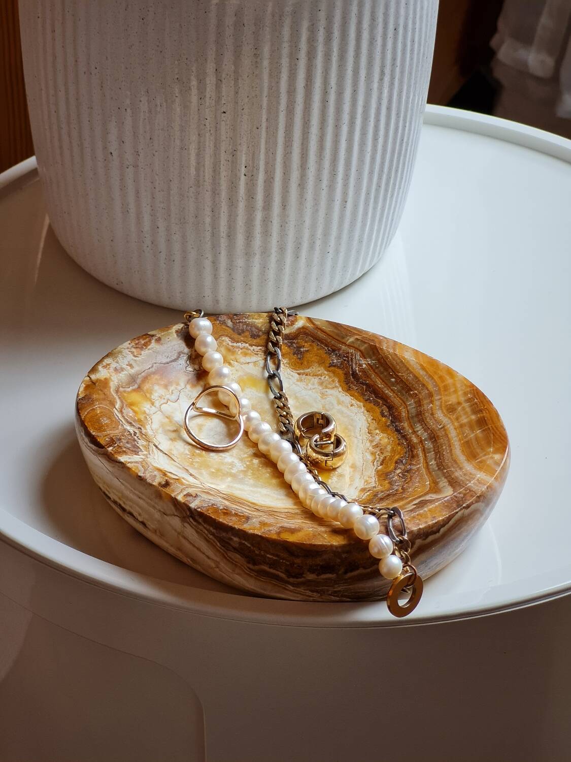 Vintage natural stone pocket emptier