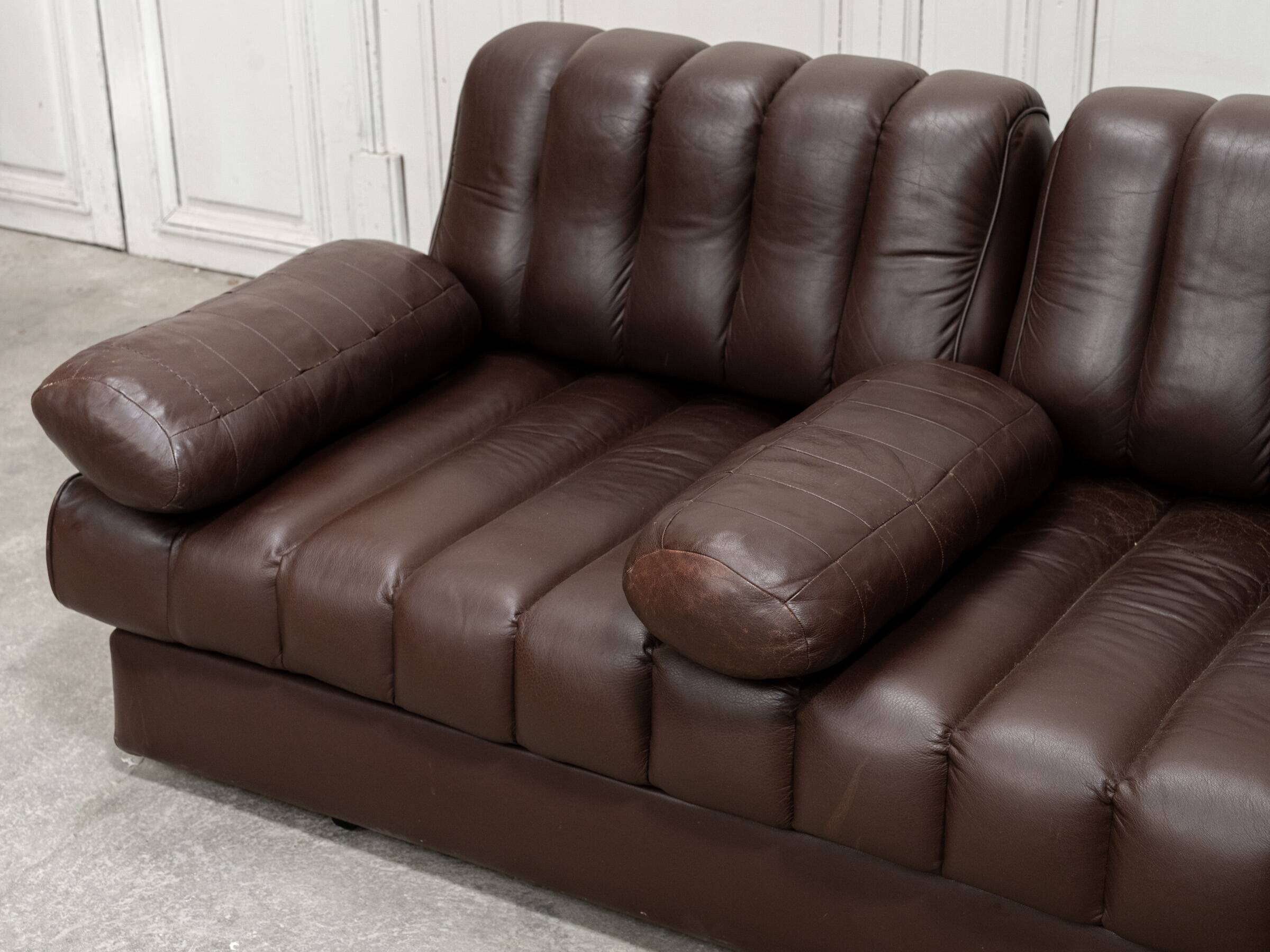 Canapé vintage DS 85 en cuir marron par De Sede 1980