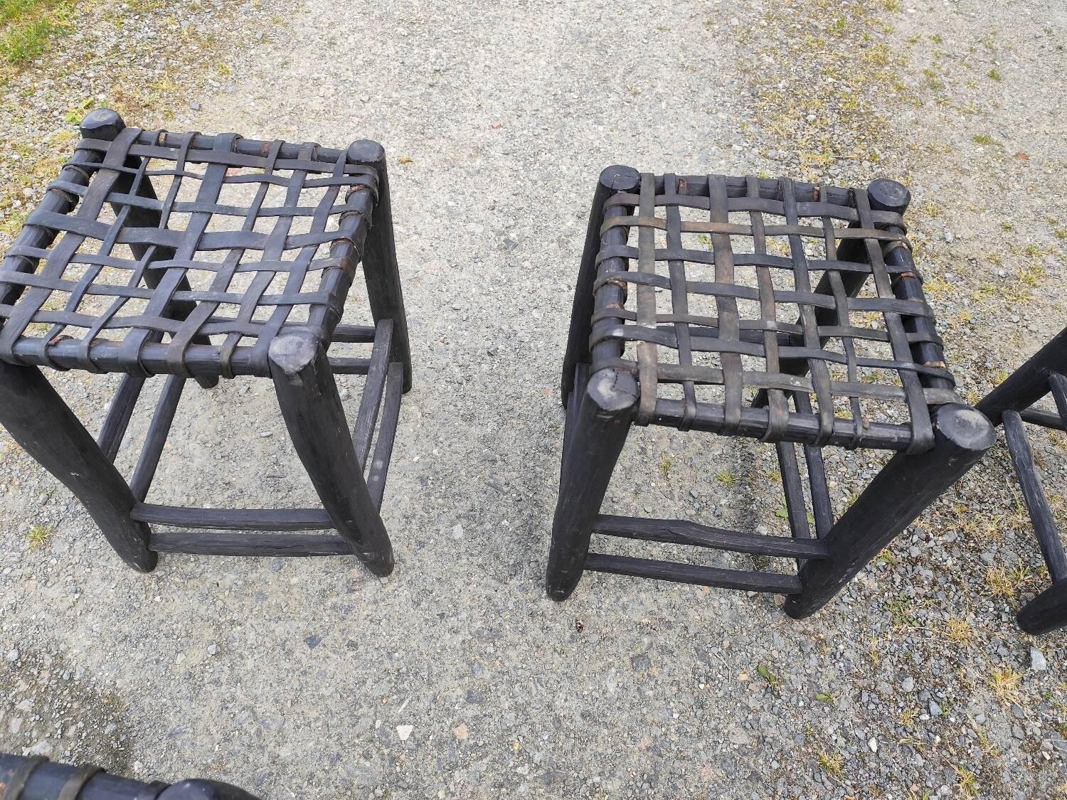 6 tabourets bois assise tressée de Cuir Nina Kaufmann