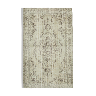 Hand-knotted unique turkish beige rug 186 cm x 293 cm
