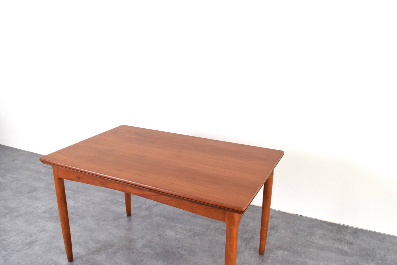 Mid-Century Danish Teak Extendable Dining Table, 1960s.