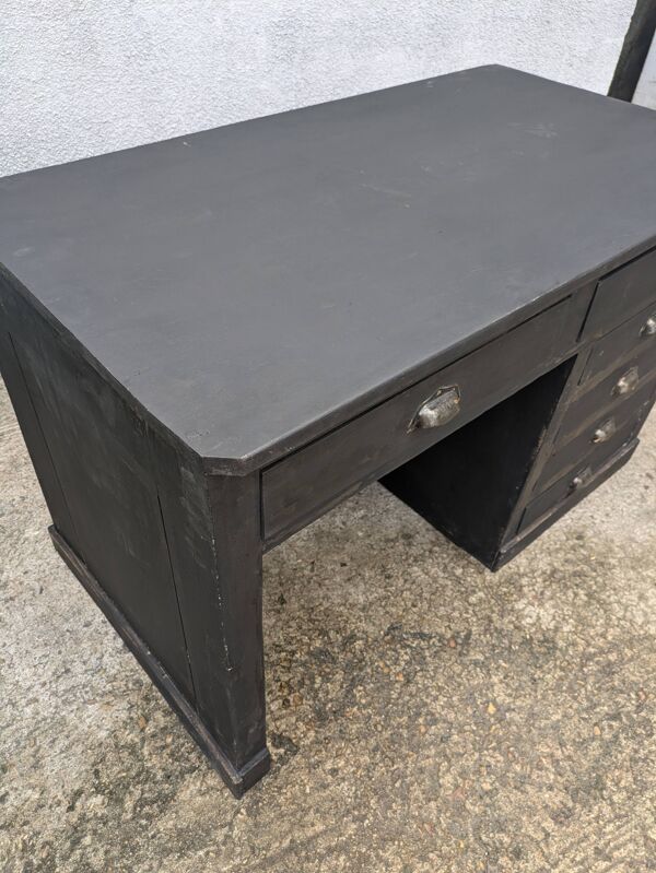 Bureau adulte ancien