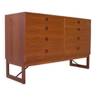 Børge Mogensen, “Öresund” chest of drawers.