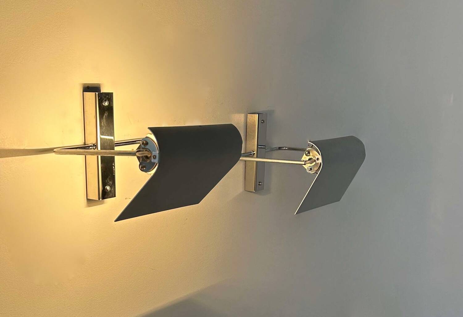 Pair of vintage adjustable wall lights, chrome, Castiglioni Fontana Arte 1972
