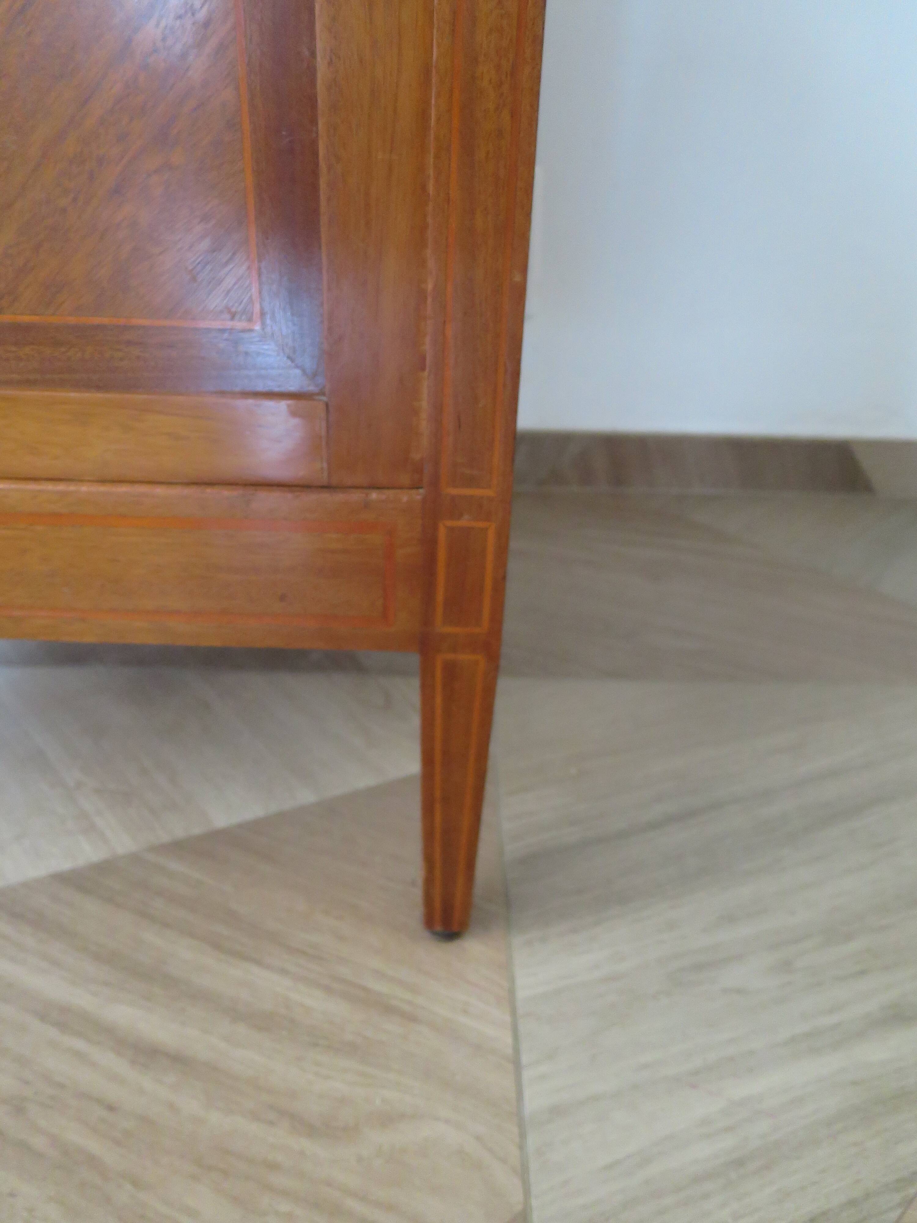 Buffet, bonnetière style Directoire