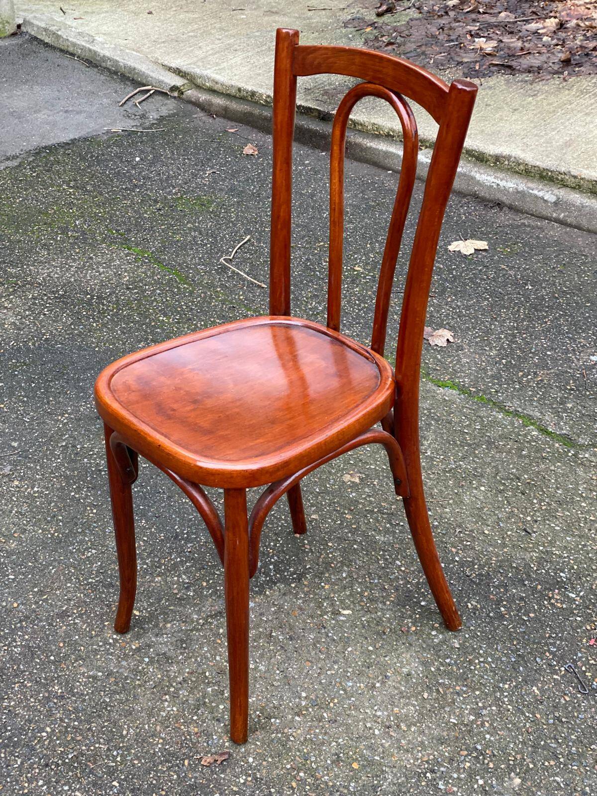 Thonet-style bentwood bistro chair, circa 1940