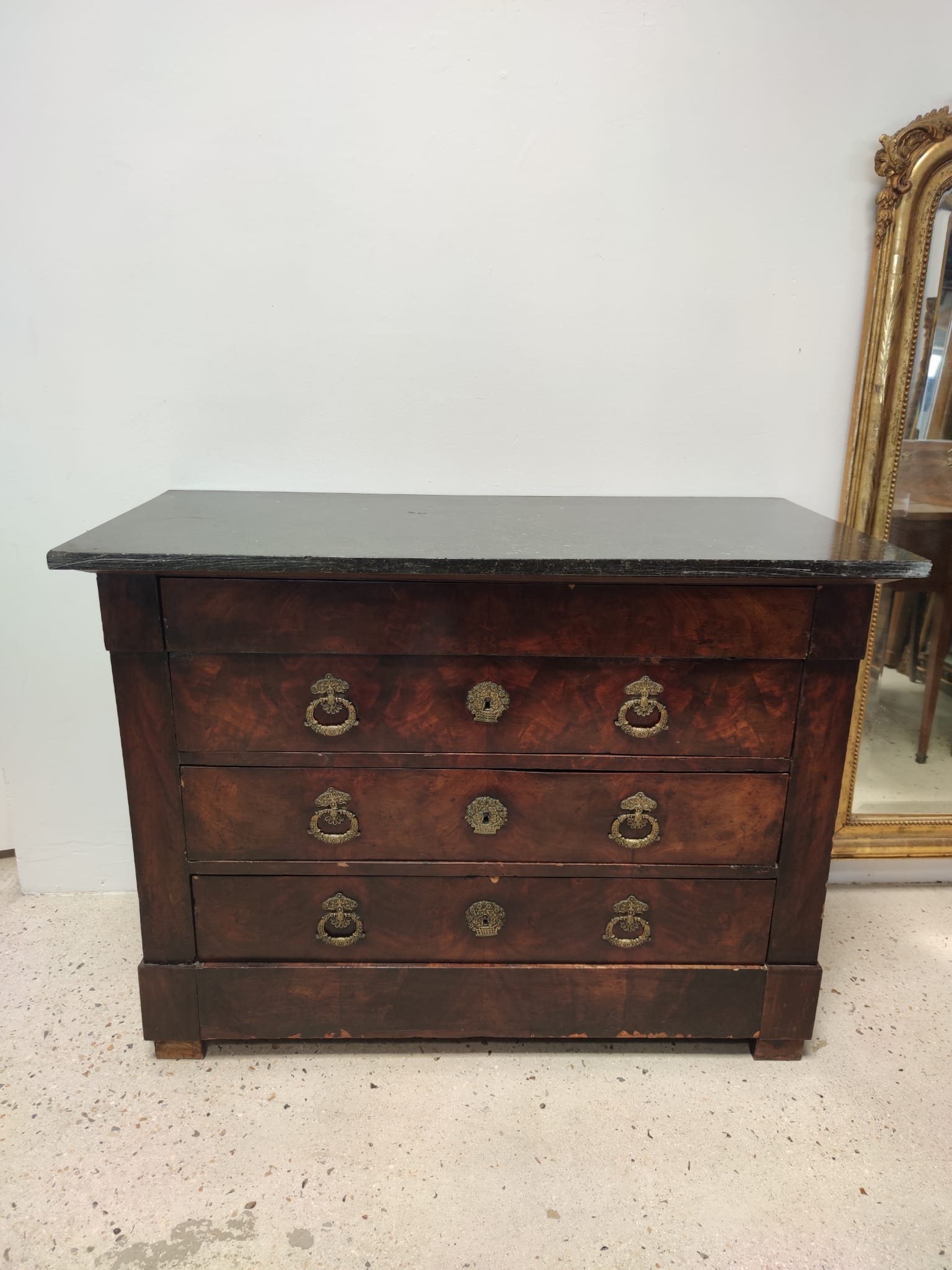 Chest of drawers in wood and gray marble with 4 drawers nineteenth century