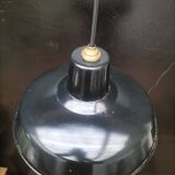 Enamelled sheet metal pendant light