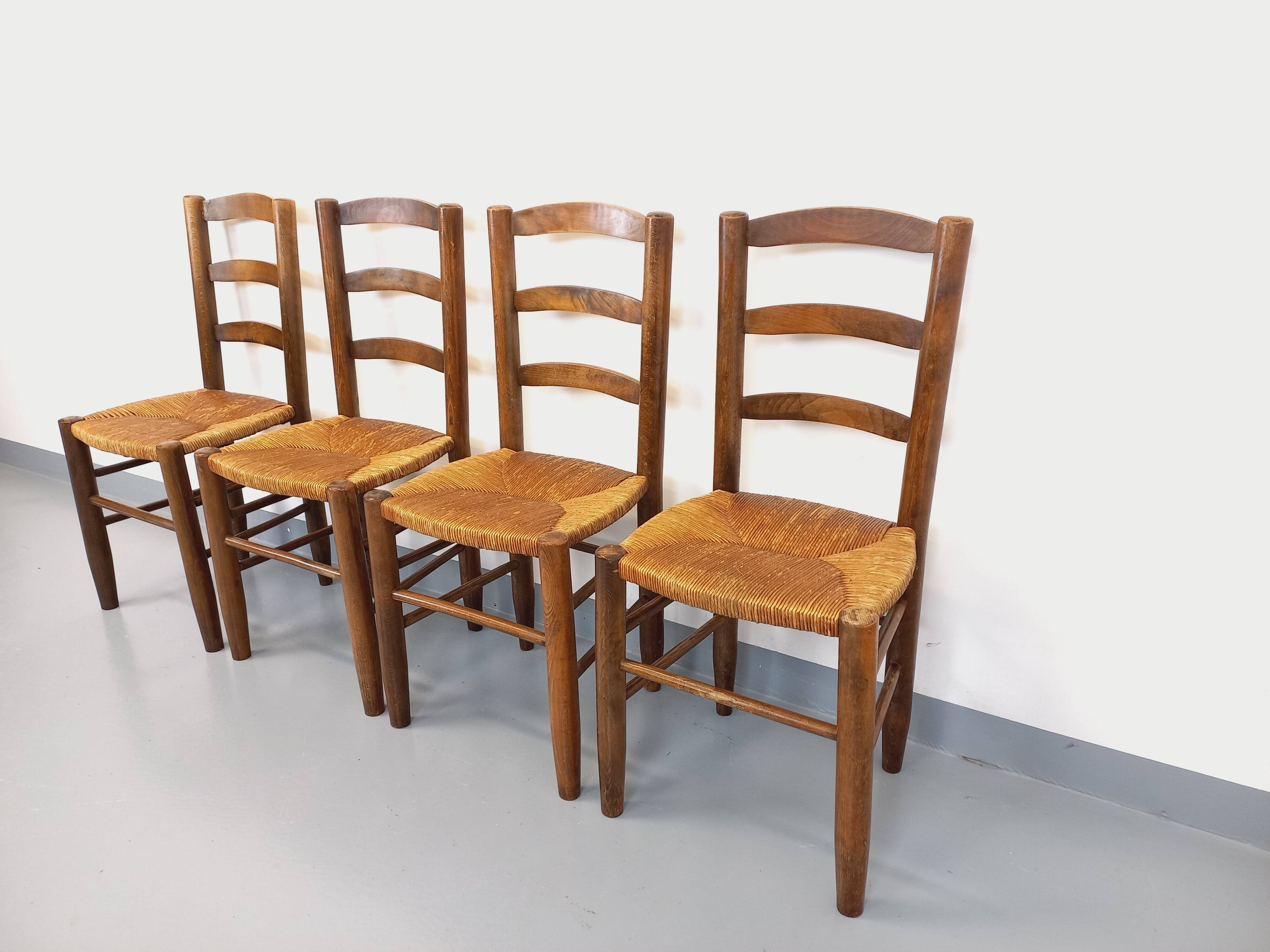 Set of 4 vintage brutalist chairs in wood and straw from the 60s