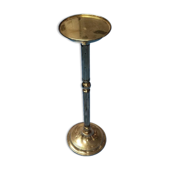 Varnished brass column