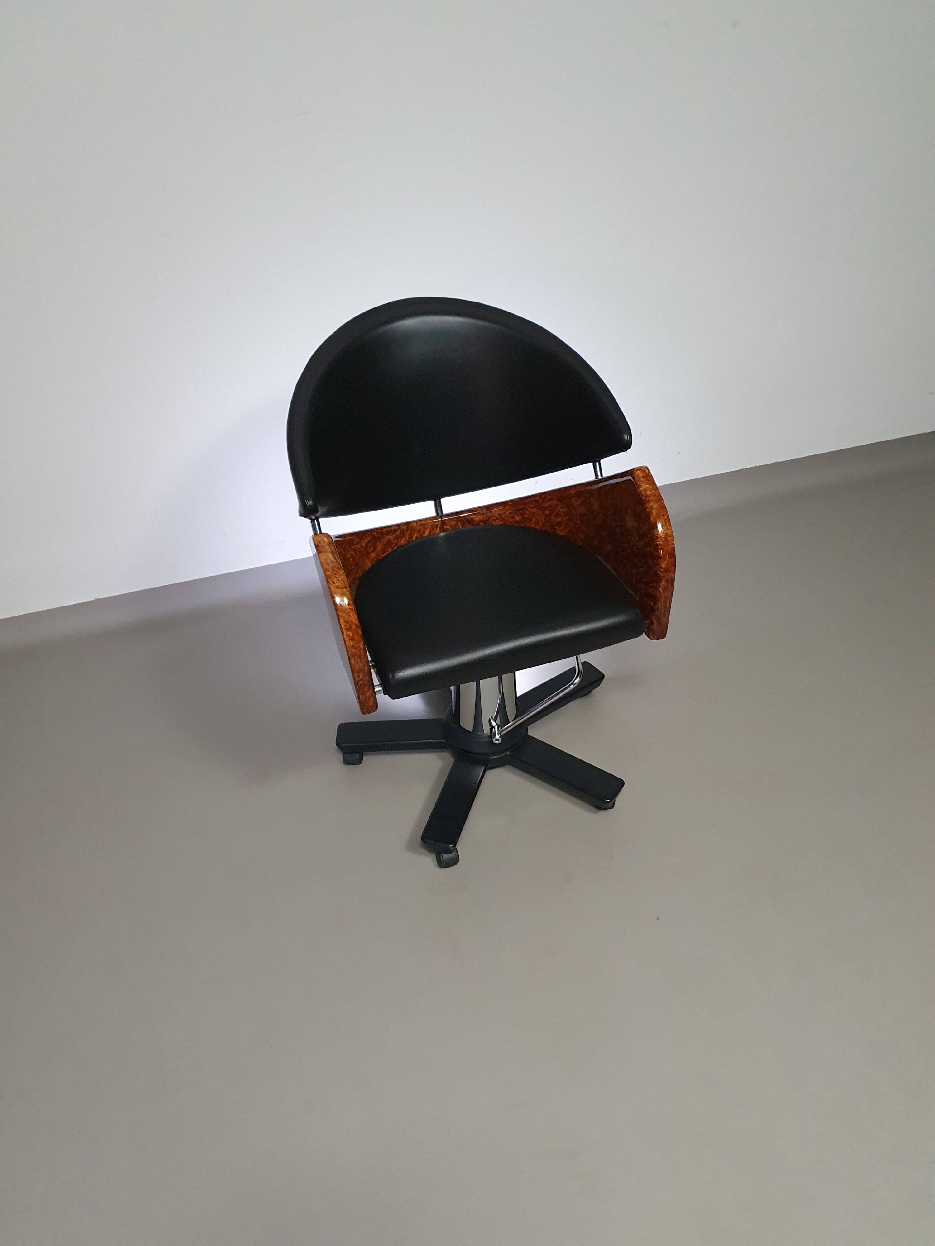 4 x '80s Italian barber chair, height adjustable