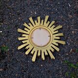 Miroir Soleil Sunburst œil de sorcière en résine doré style mid-century