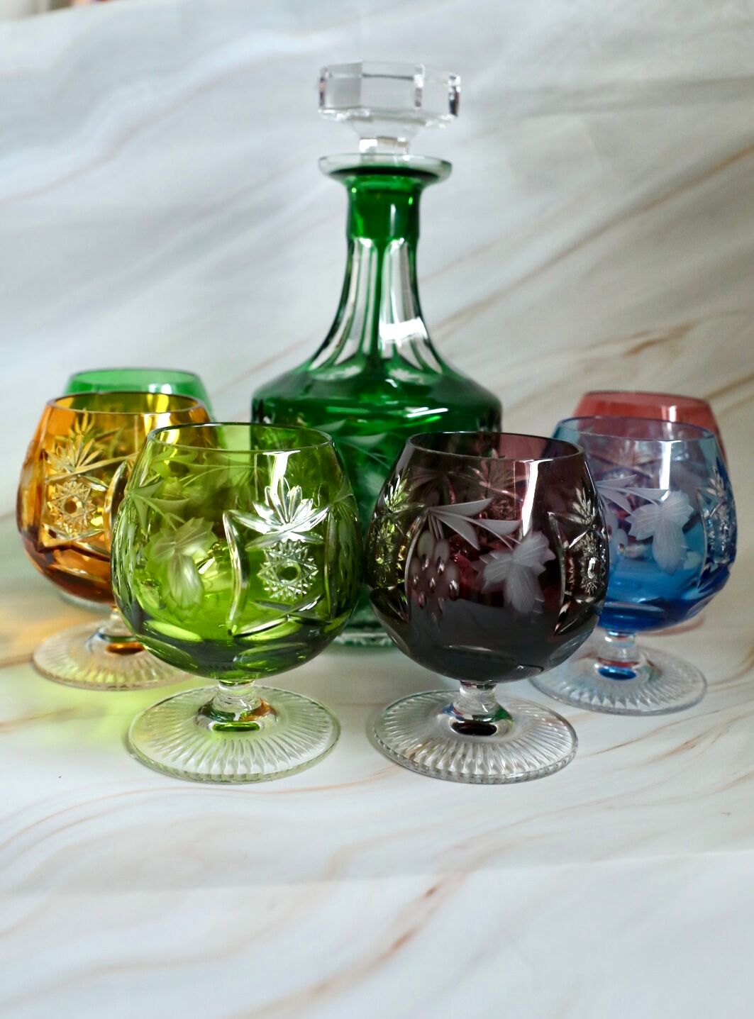 Coloured crystal service