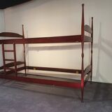 Twin/bunk beds