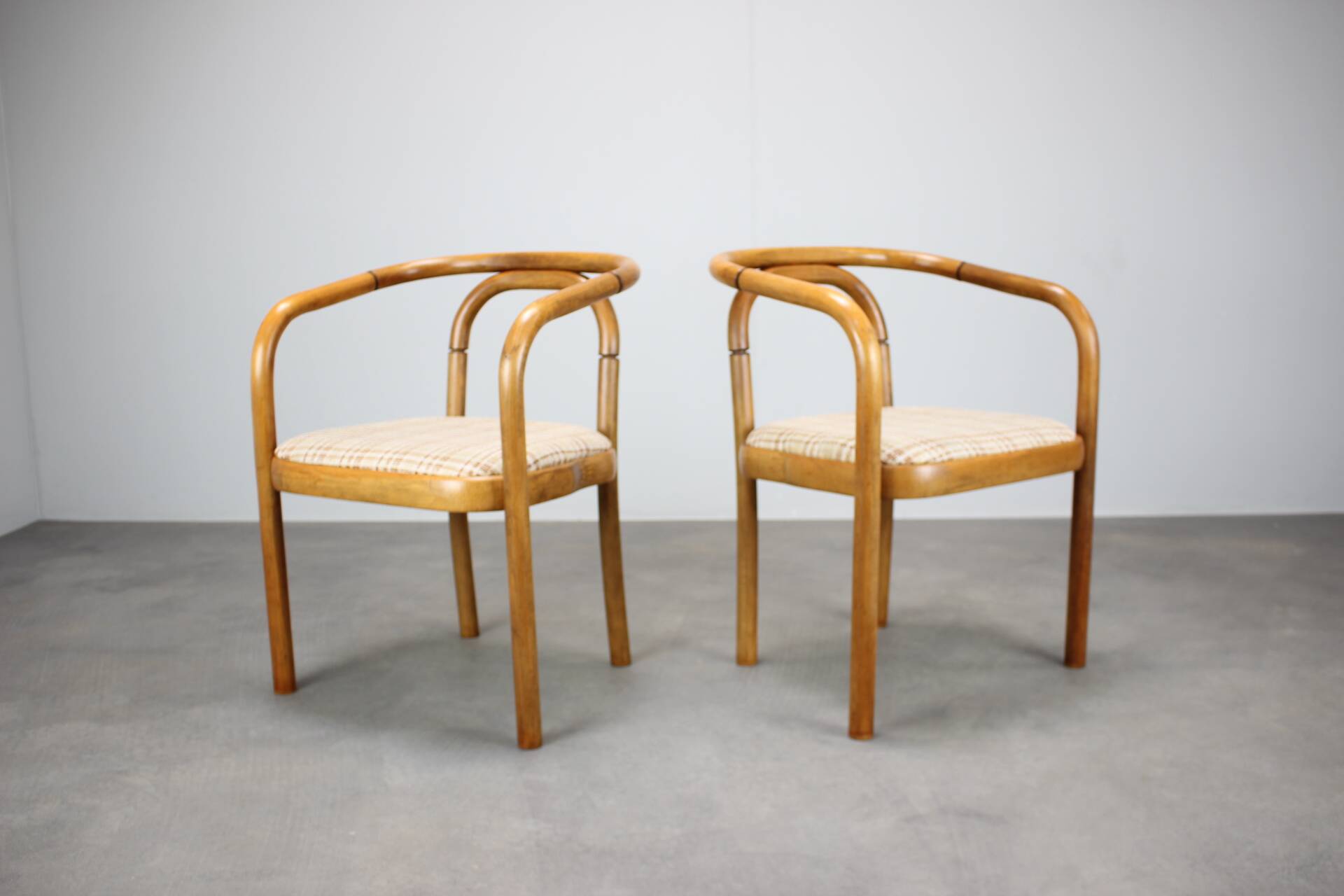 Set of bentwood chairs from the 1980s by Antonín Šuman for TON, Czechoslovakia.