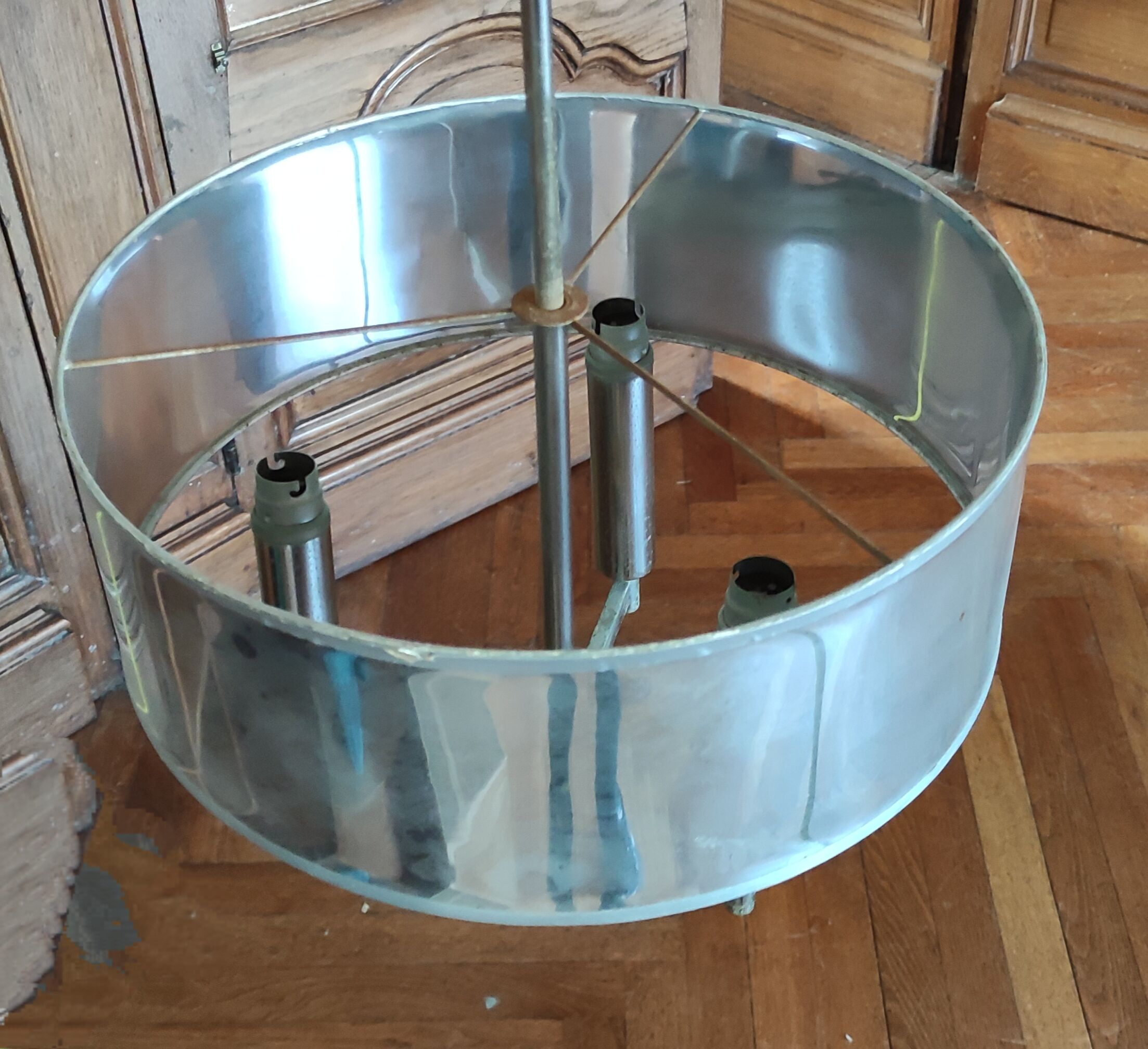 Modernist suspension