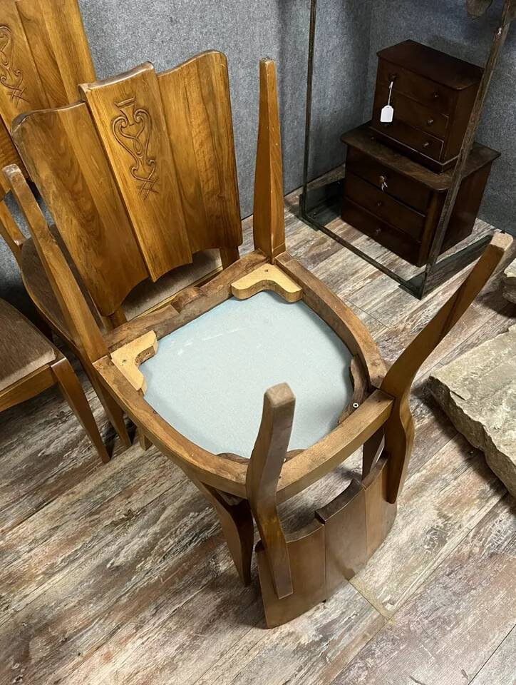 Set of 6 Art Deco period walnut chairs with fan backs, circa 1930