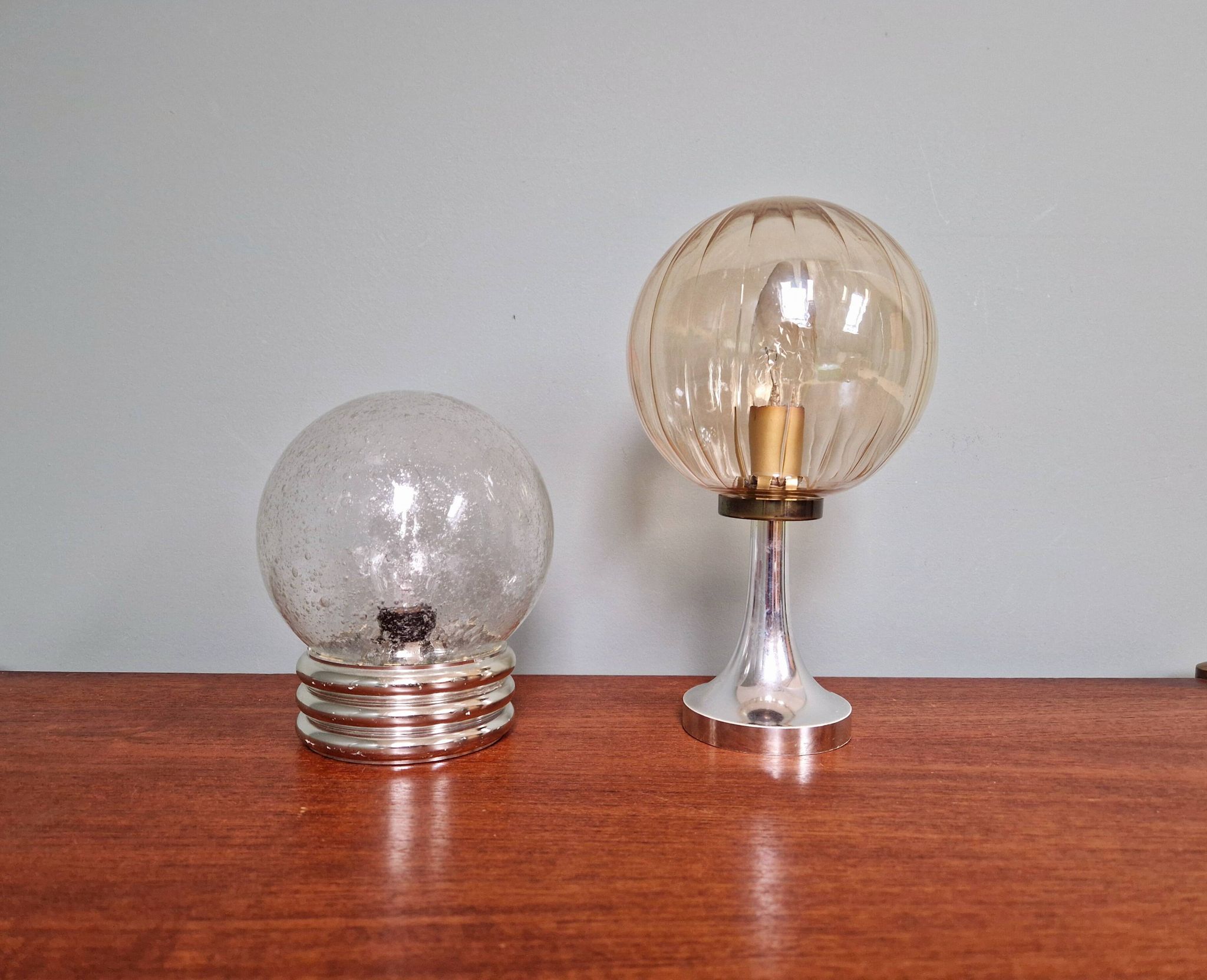 Lampe de table en verre ambré, style Space Age, années 70
