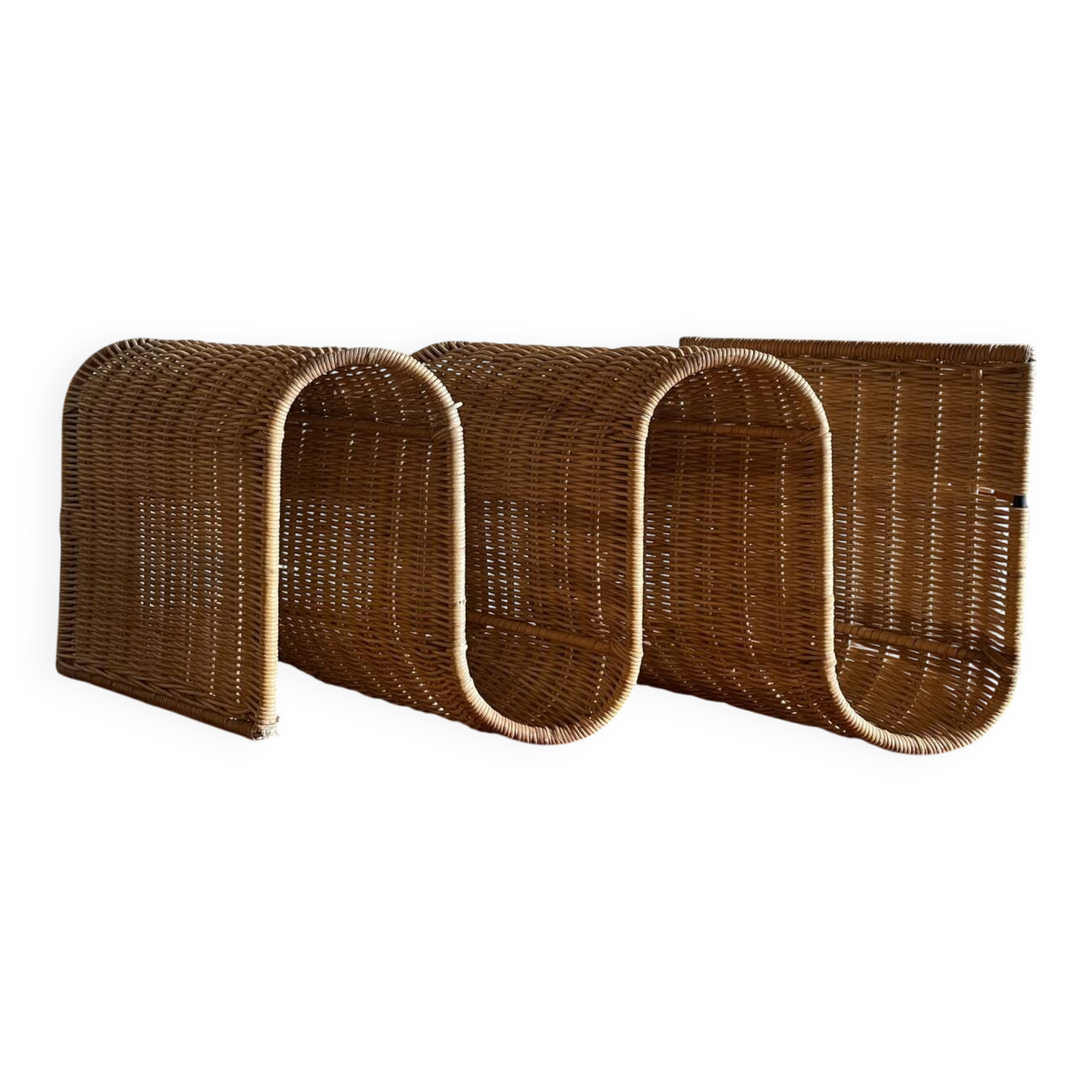 Wall-mounted rattan magazine rack