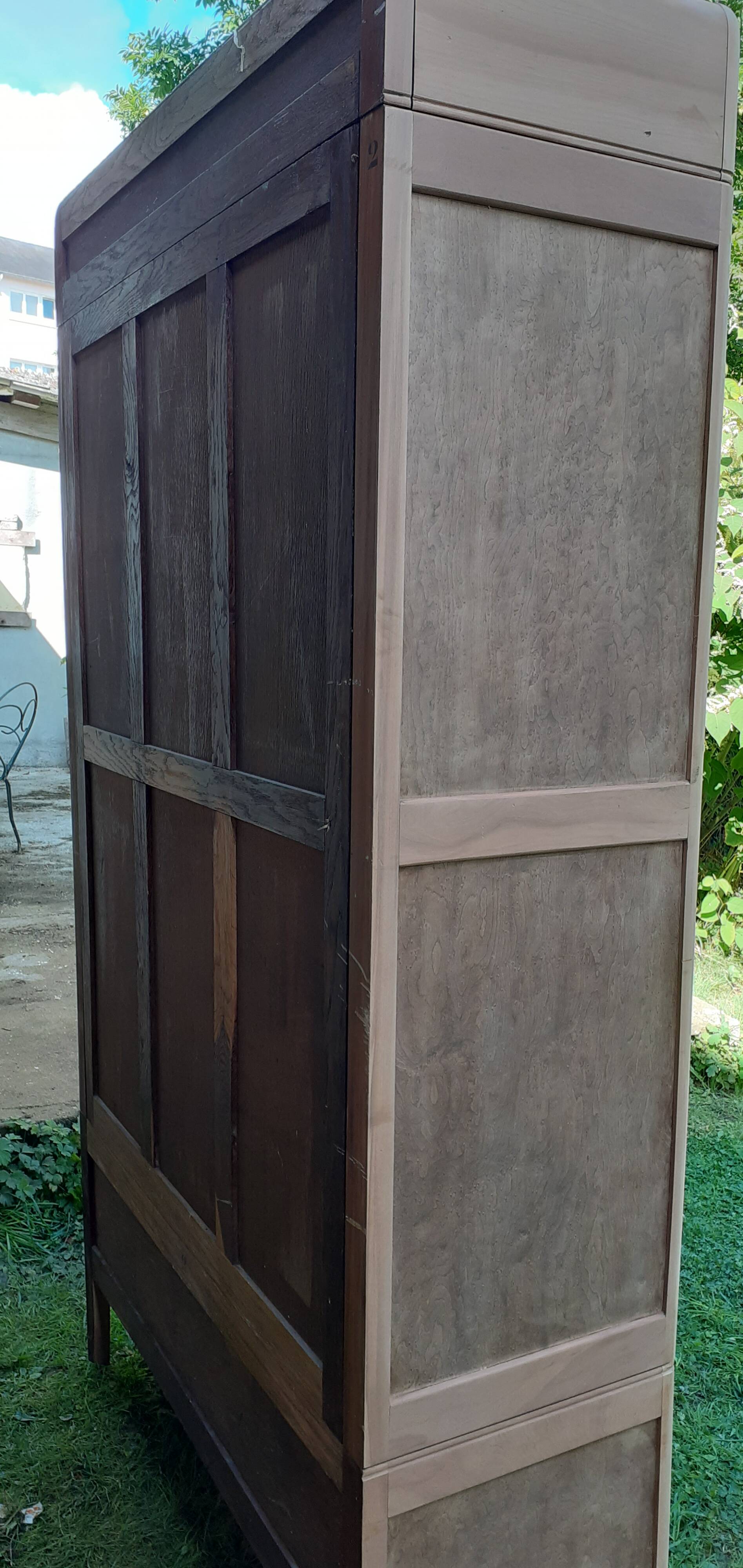 2-door, 1-drawer mirrored cabinet in art deco style, raw oak wood