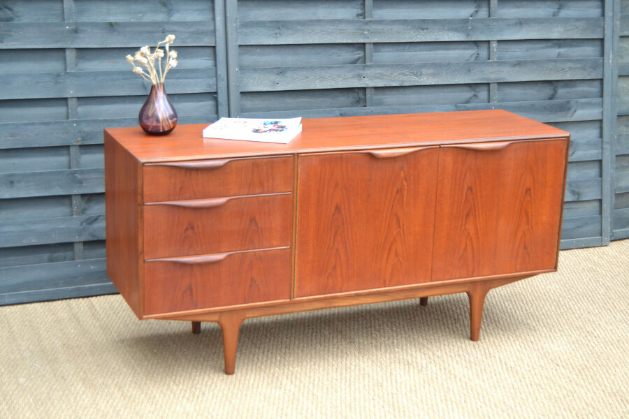 Teak sideboard by McIntosh 152 cm