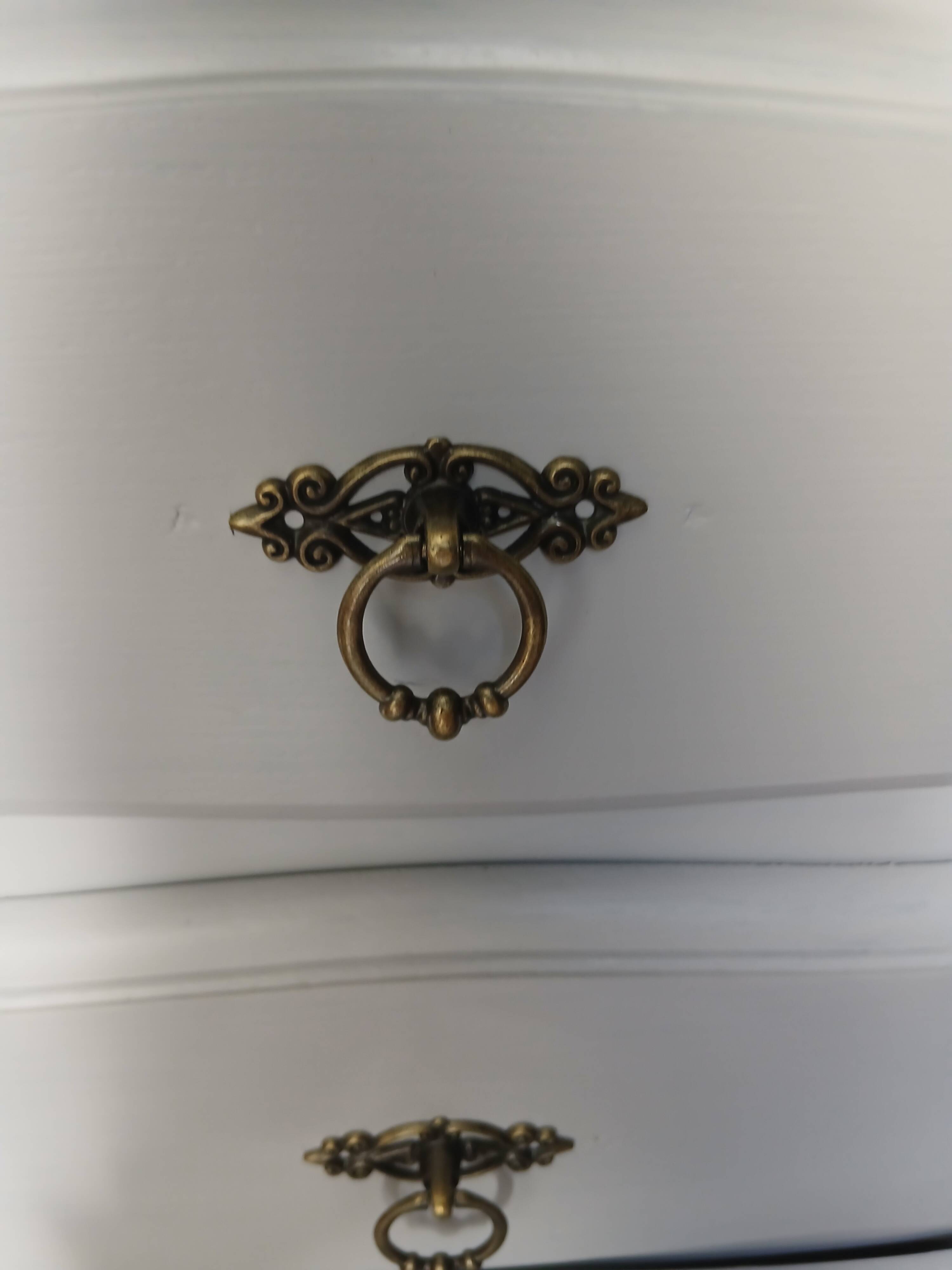 Chiffonnier vintage