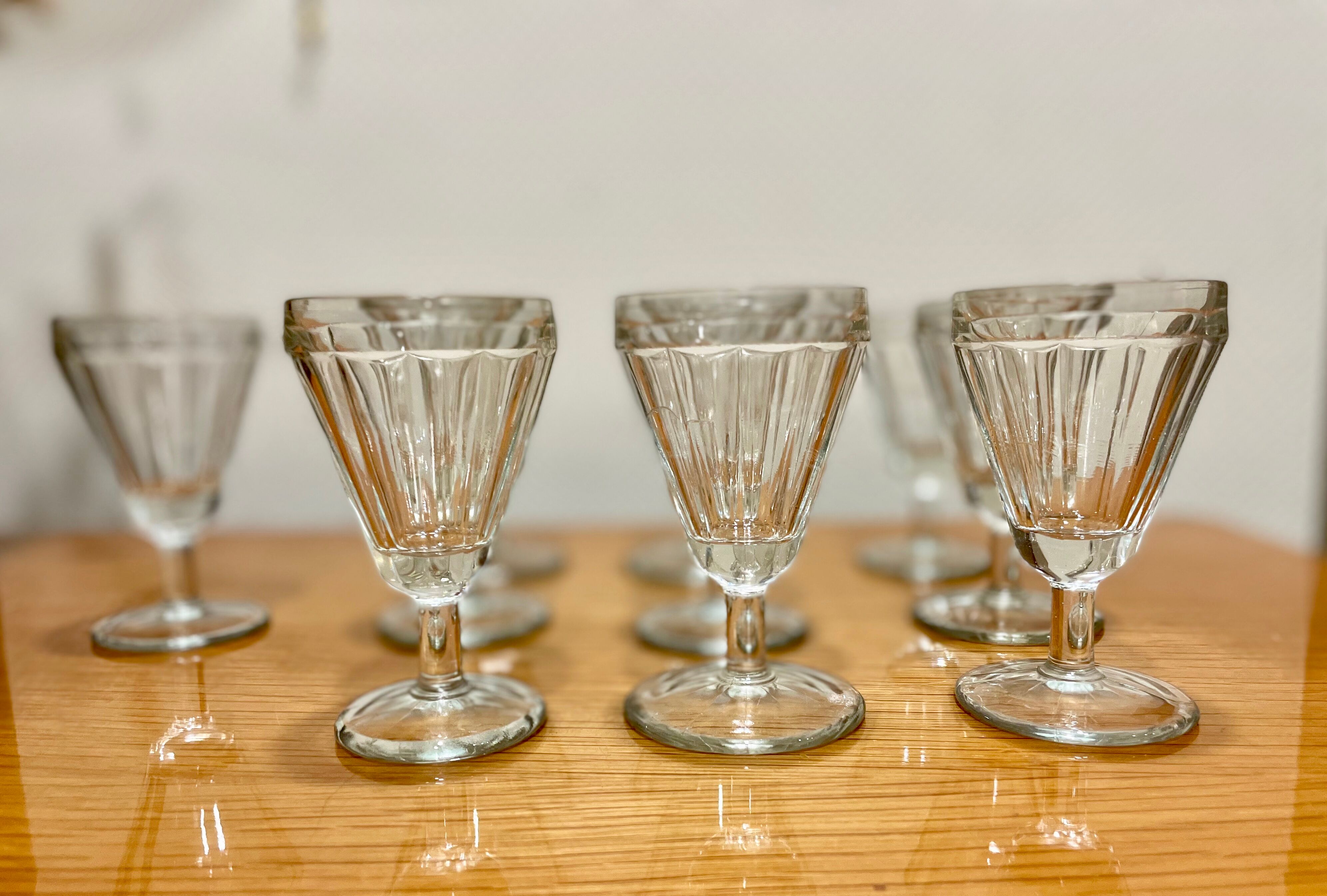 Set of 10 vintage glass crystal glasses
