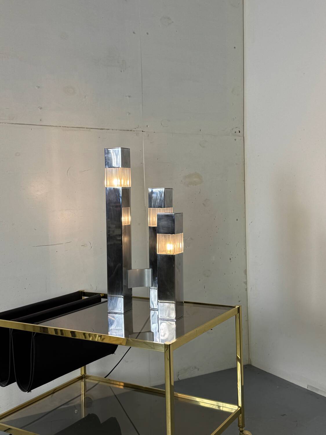Very Mid-Century Modernist Architectural Sciolari Cubic Table Lamp by Gaet