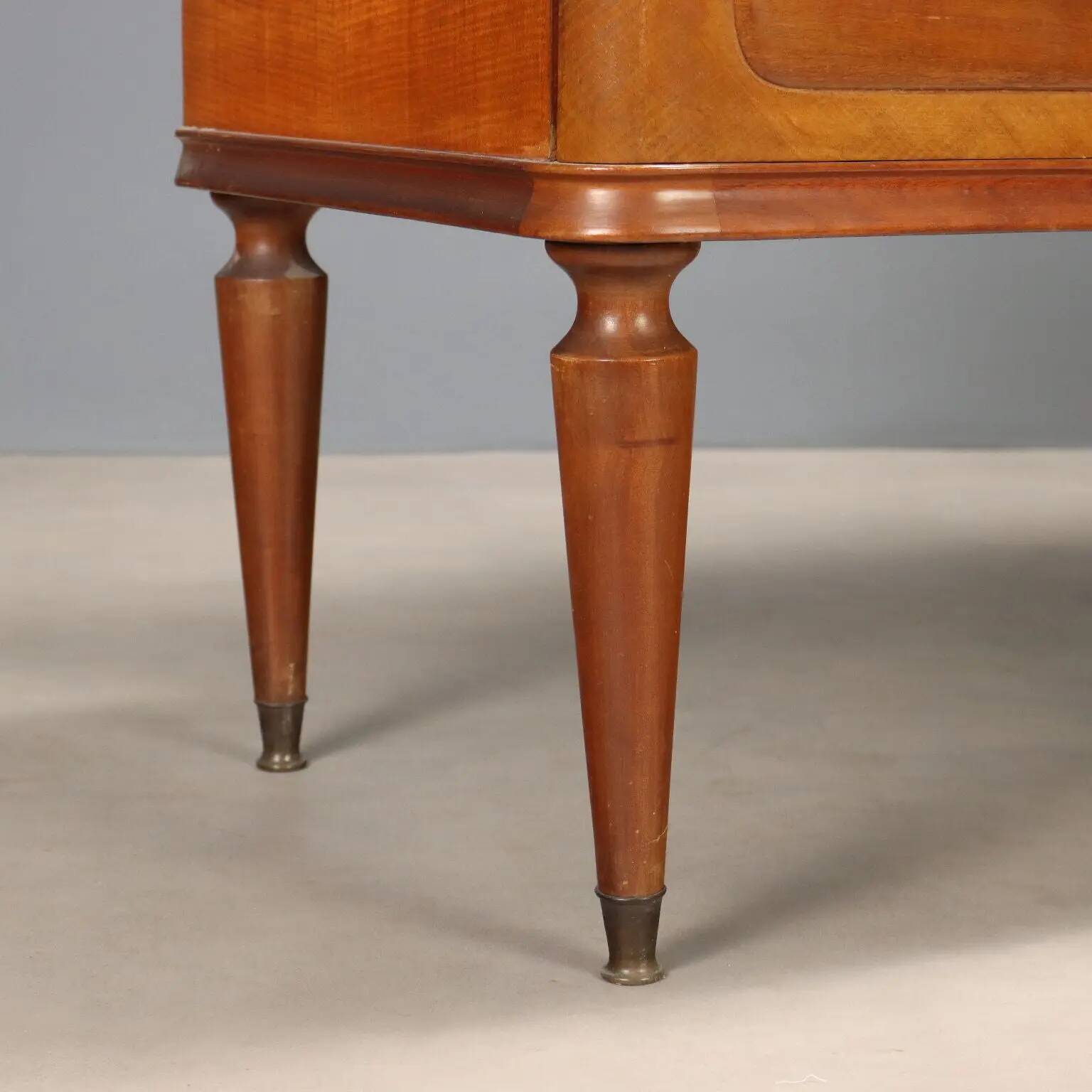 Vintage mahogany veneer chest of drawers design 1950s-1960s